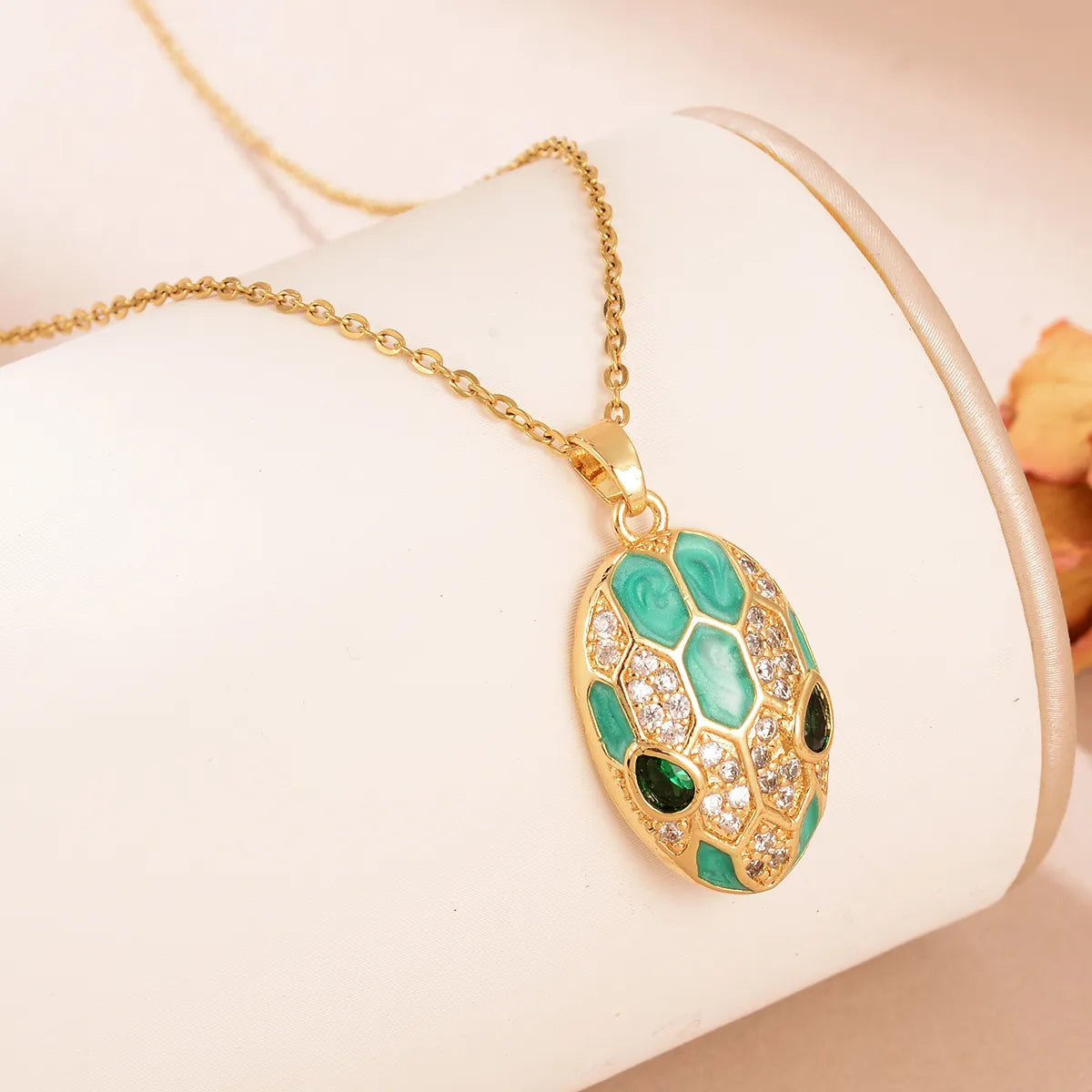 Simple Style Snake Copper Plating Inlay Zircon 18k Gold Plated Pendant Necklace