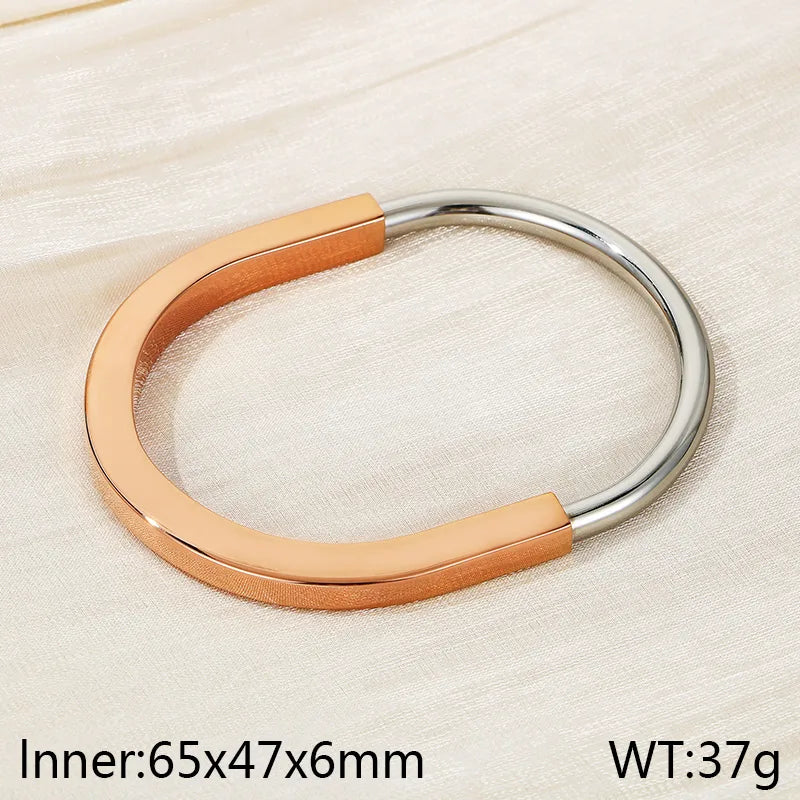 Simple Style Solid Color 304 Stainless Steel 18K Gold Plated Bangle In Bulk