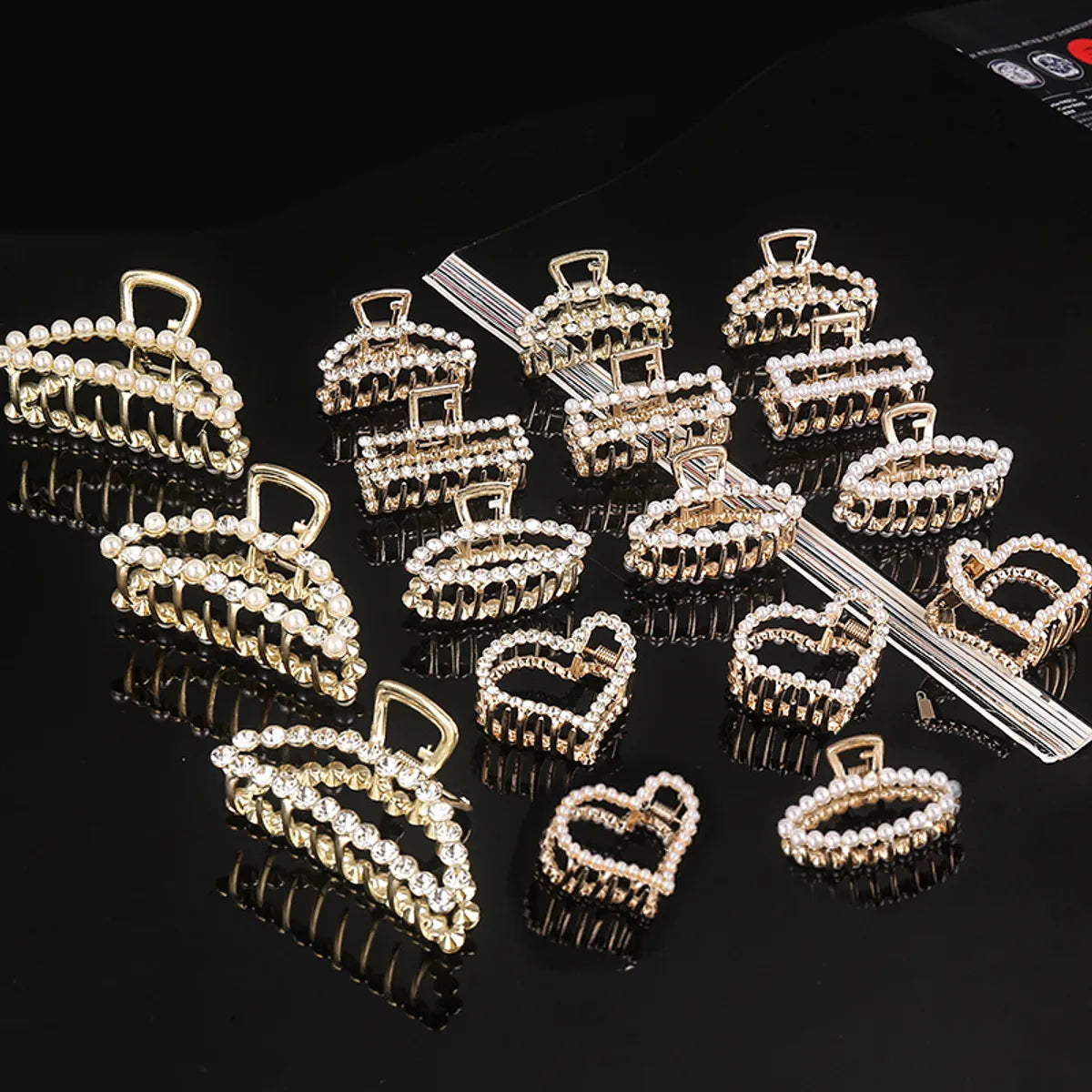 Simple Style Solid Color Alloy Inlay Rhinestones Hair Claws 1 Piece