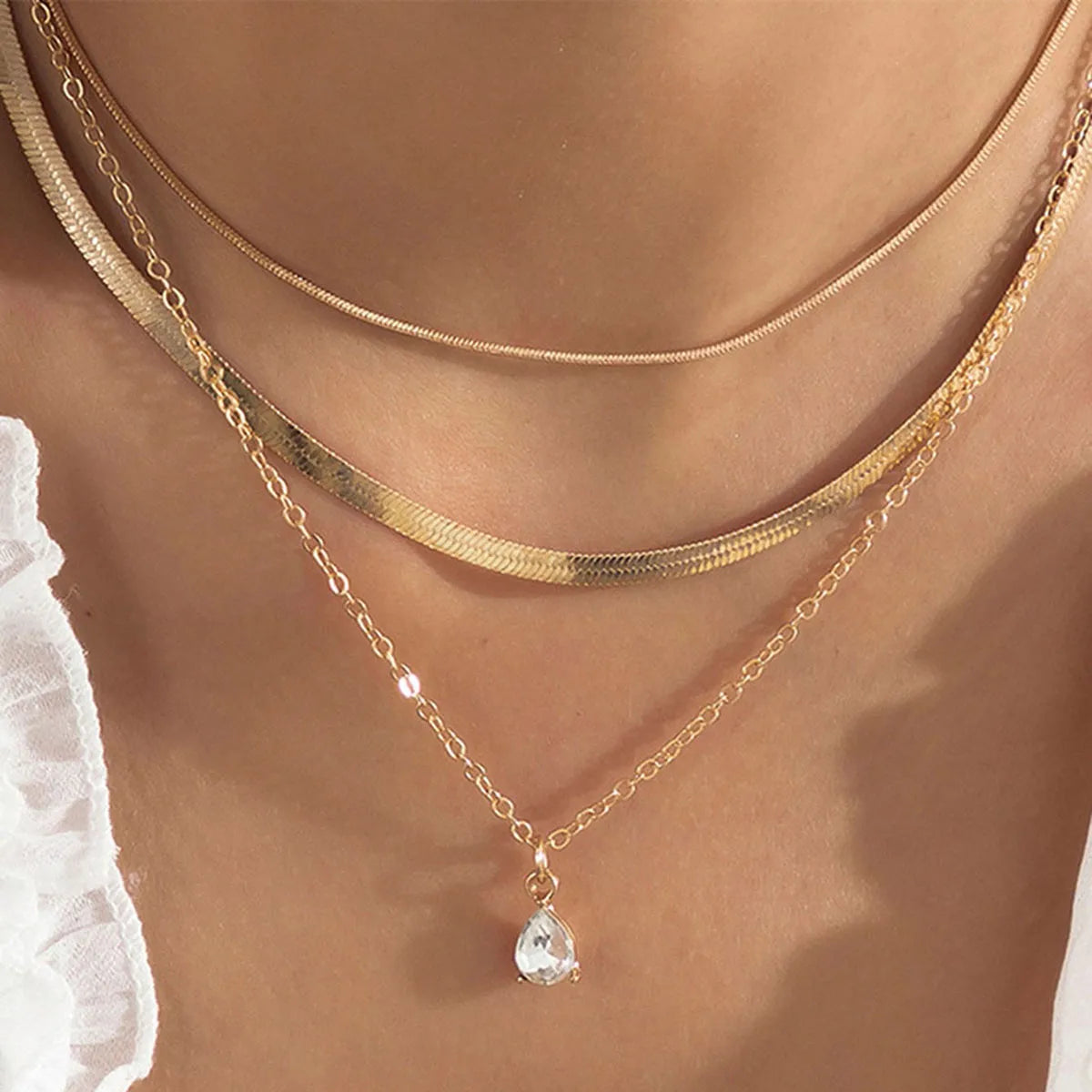 Simple Style Solid Color Zircon Alloy Wholesale Layered Necklaces