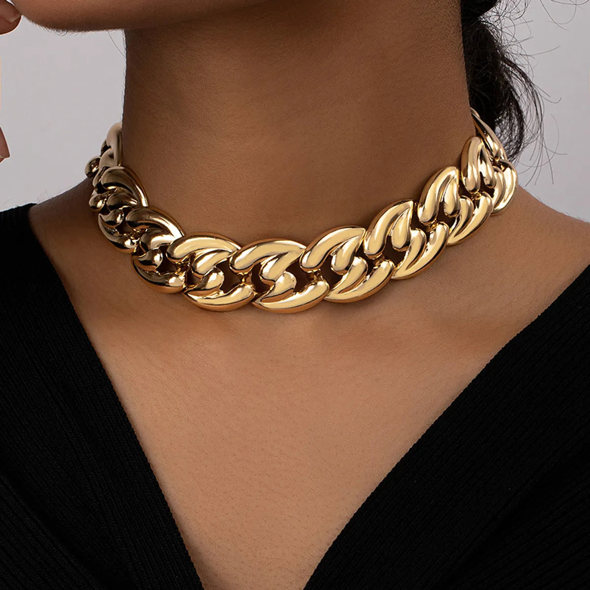 Simple Style Solid Color Alloy Plating 14k Gold Plated Women'S Choker