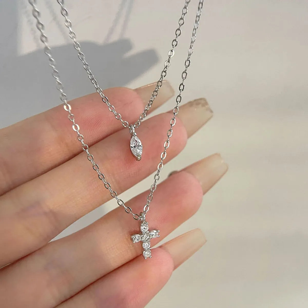 Simple Style Solid Color Alloy Plating Inlay Zircon Silver Plated Women's Layered Necklaces