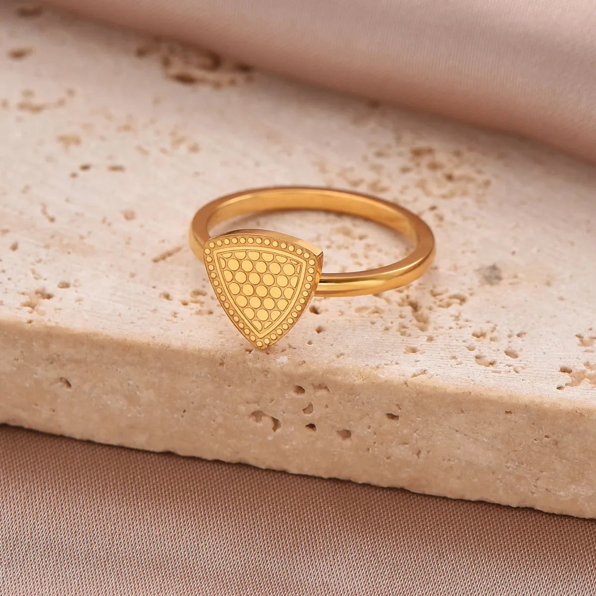 Simple Style Solid Color Classic Style Cross Heart Shape Crown Stainless Steel 14k Gold Plated Rings