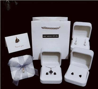 Simple Style Solid Color Cloth Jewelry Boxes 1 Piece