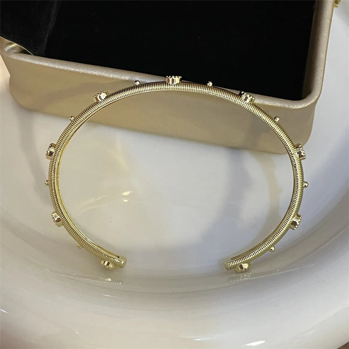 Simple Style Solid Color Copper Plating Gold Plated Bangle