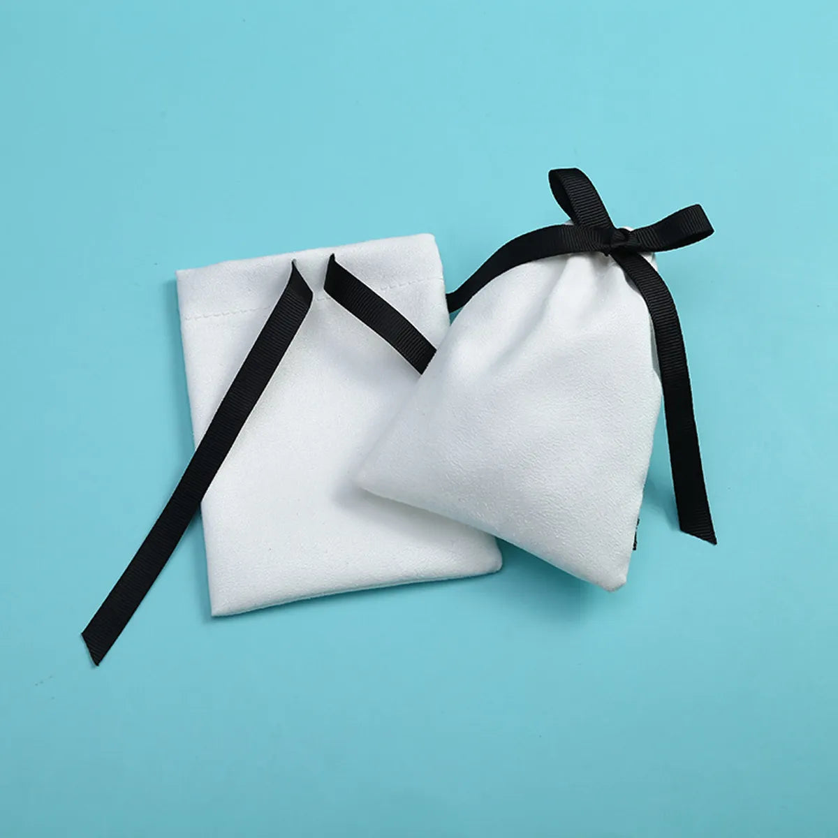 Simple Style Solid Color Cotton Drawstring Jewelry Packaging Bags