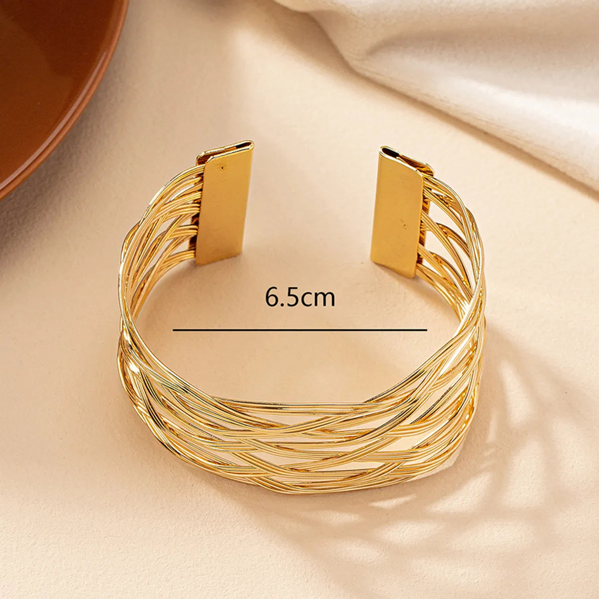 Simple Style Solid Color Ferroalloy Plating 14k Gold Plated Women's Bangle