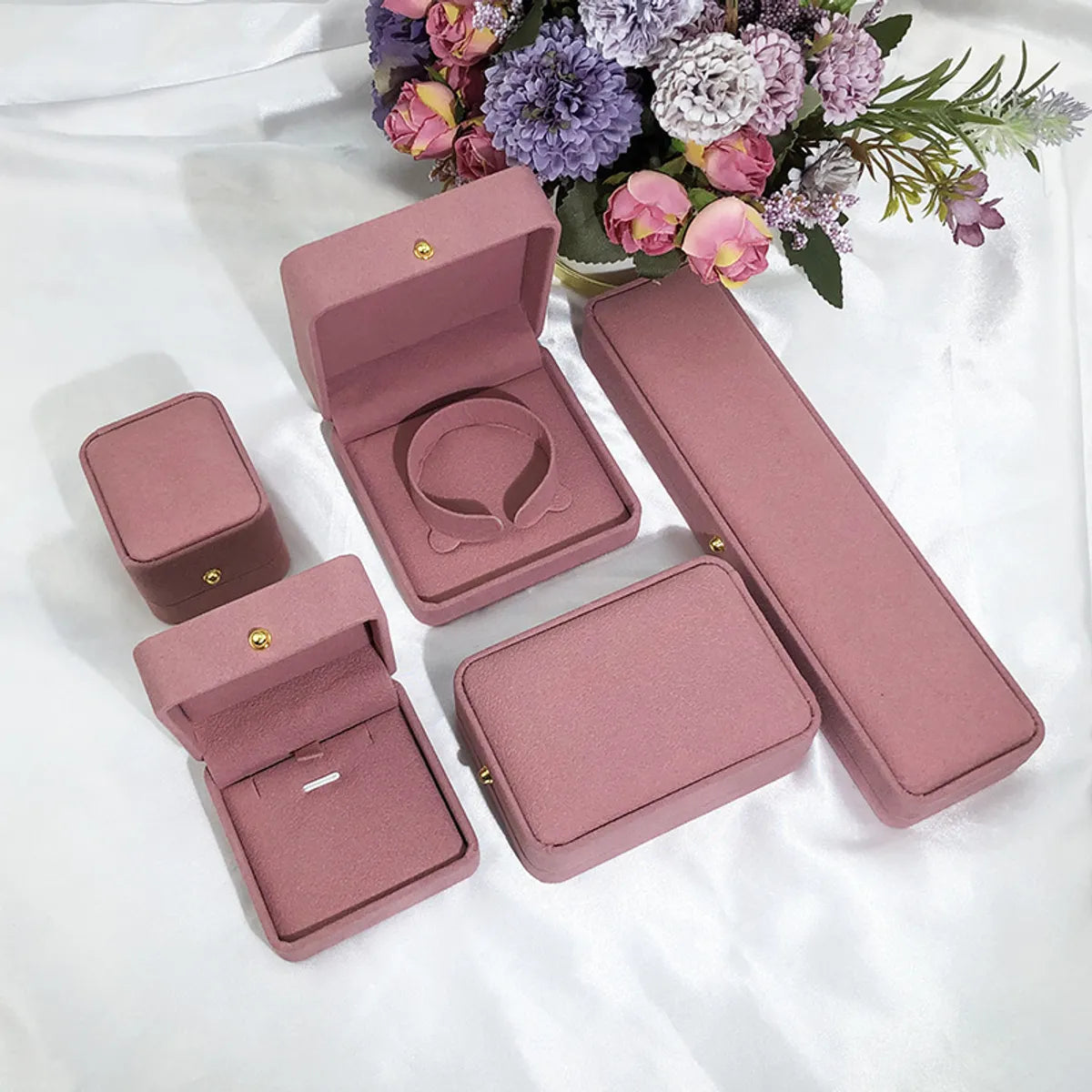 Simple Style Solid Color Flannel Jewelry Boxes