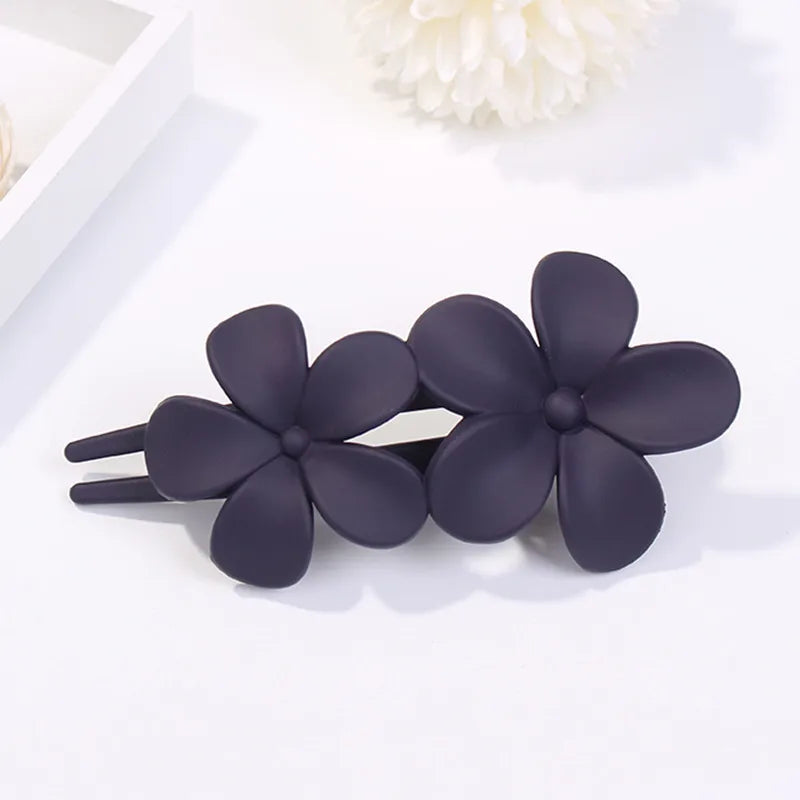 Simple Style Solid Color Flower Plastic Hair Clip