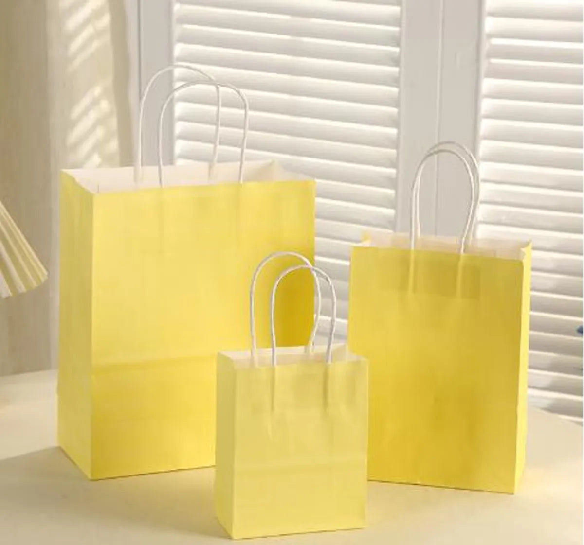 Simple Style Solid Color Paper Daily Gift Bags 1 Piece