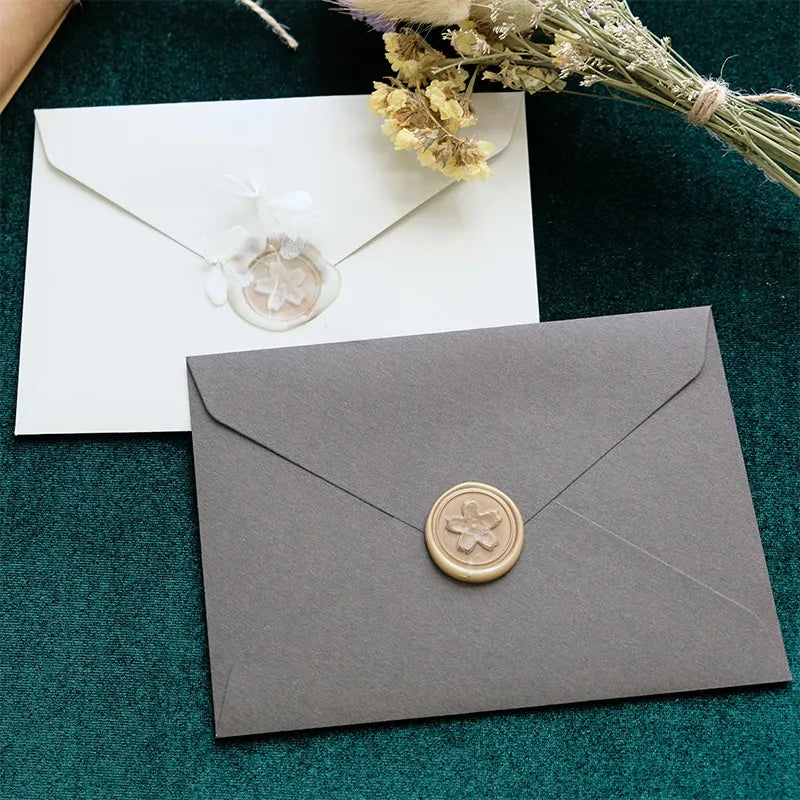 Simple Style Solid Color Paper Holiday Daily Envelope