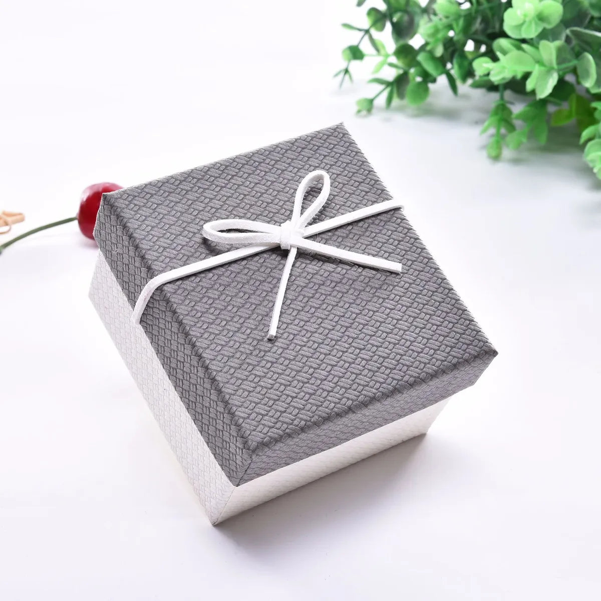 Simple Style Solid Color Paper Jewelry Boxes