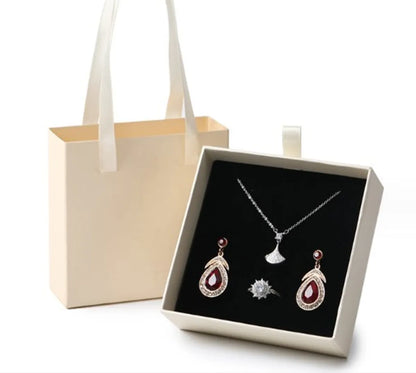 Simple Style Solid Color Paper Jewelry Packaging Bags