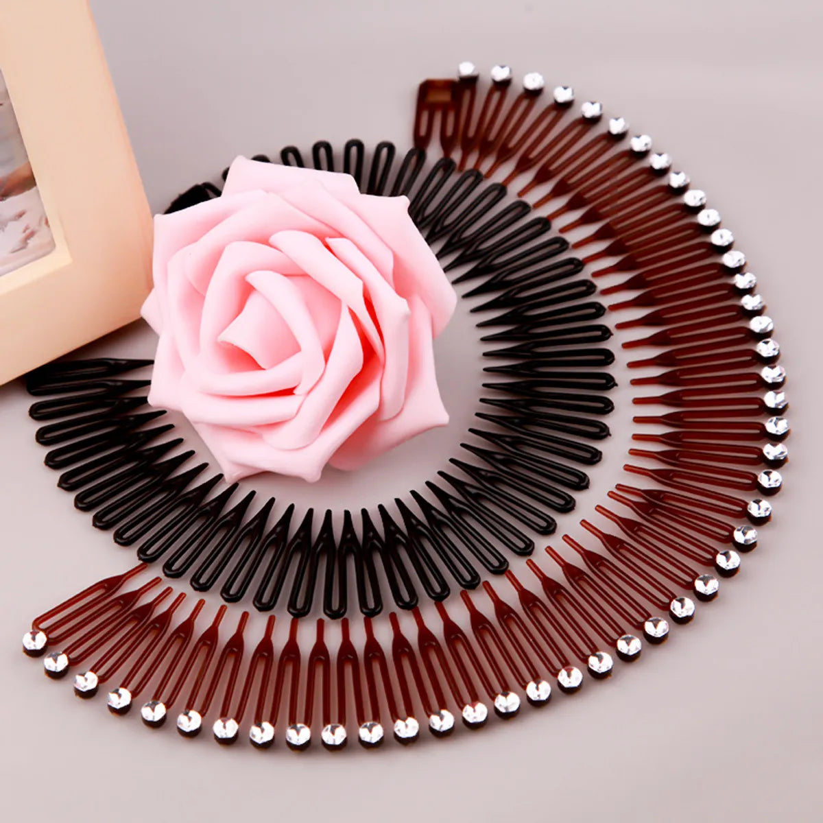 Simple Style Solid Color Plastic Resin Rhinestone Hair Combs