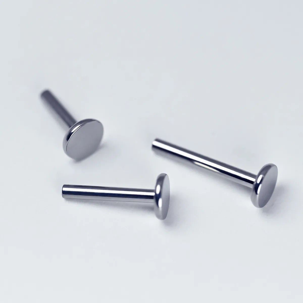 Simple Style Solid Color Pure Titanium Titanium Alloy Lip Stud In Bulk