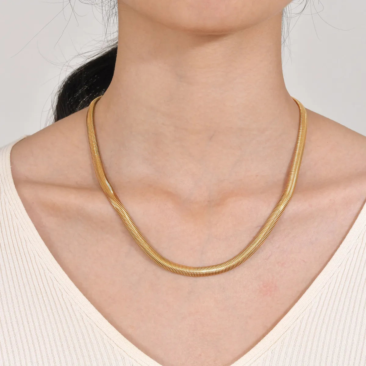 Simple Style Solid Color Stainless Steel Gold Plated Necklace