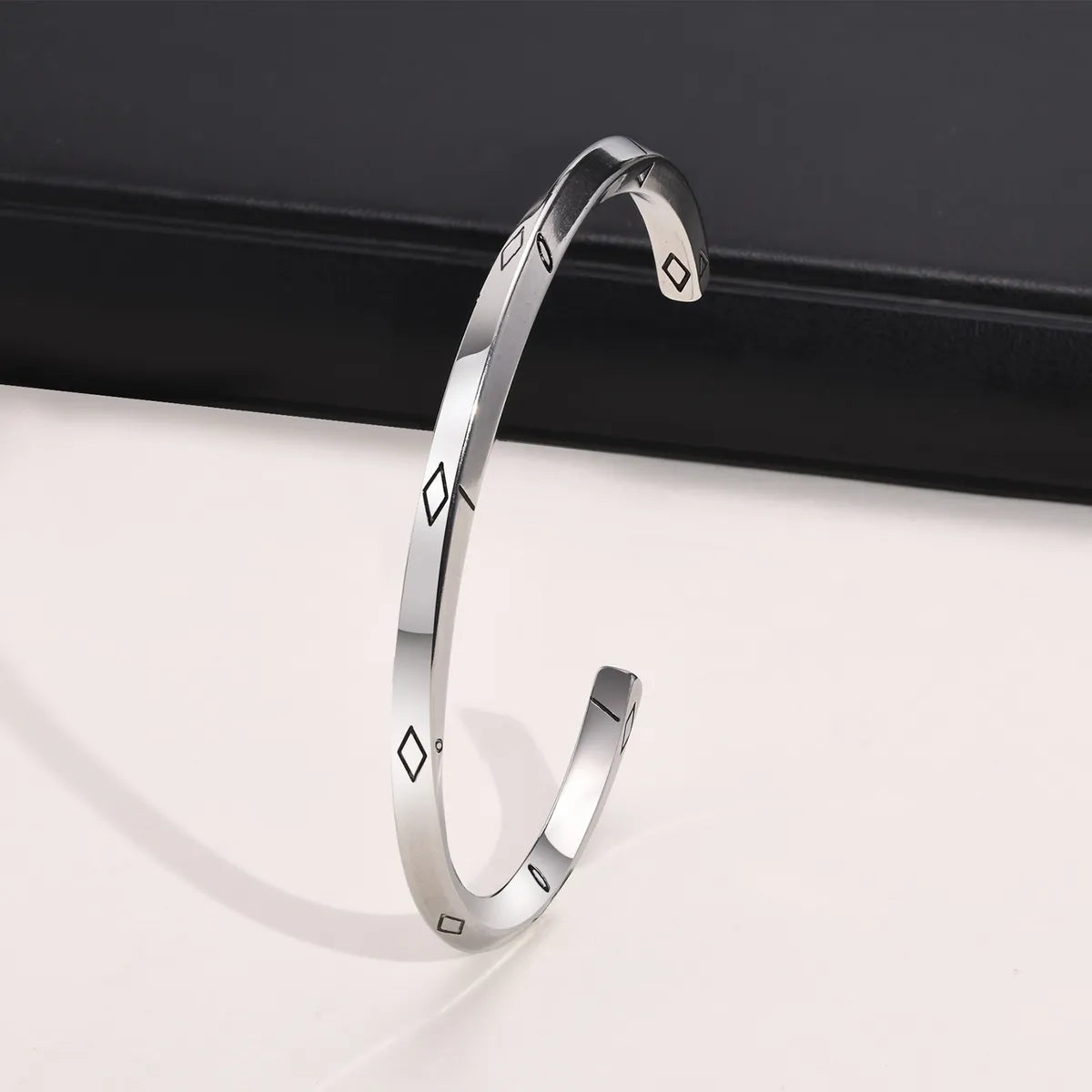 Simple Style Solid Color Stainless Steel Handmade Bangle