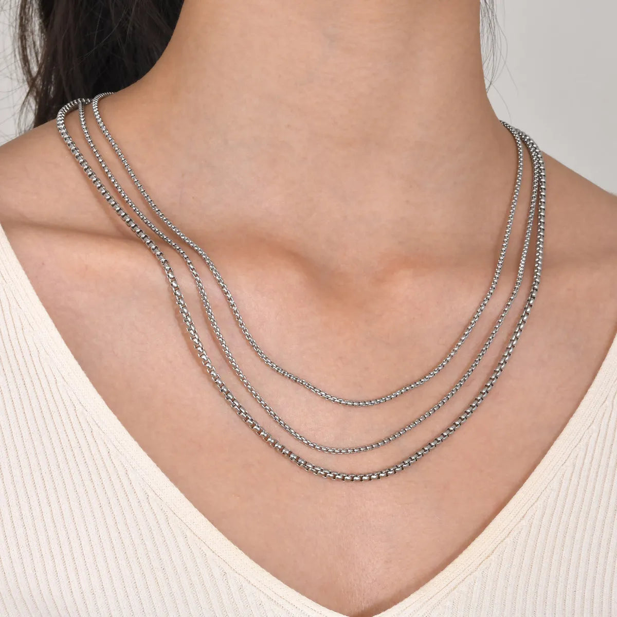 Simple Style Solid Color Stainless Steel Necklace