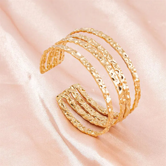 Simple Style Solid Color 304 Stainless Steel 18K Gold Plated Bangle In Bulk