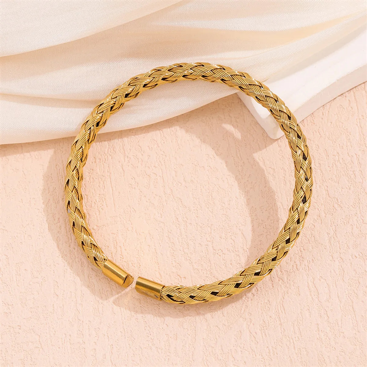 Simple Style Solid Color 201 Stainless Steel 18K Gold Plated Bracelets In Bulk