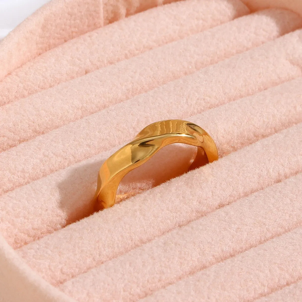 Simple Style Solid Color Stainless Steel Plating 18k Gold Plated Rings