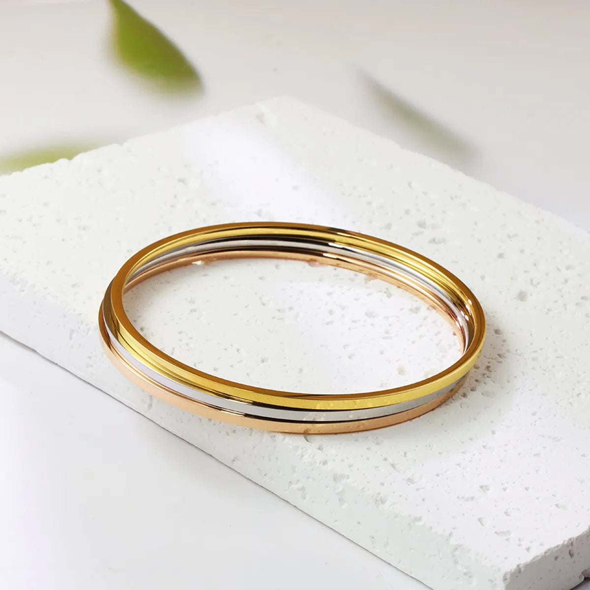 Simple Style Solid Color Stainless Steel Plating 18k Gold Plated Rose Gold Plated Bangle