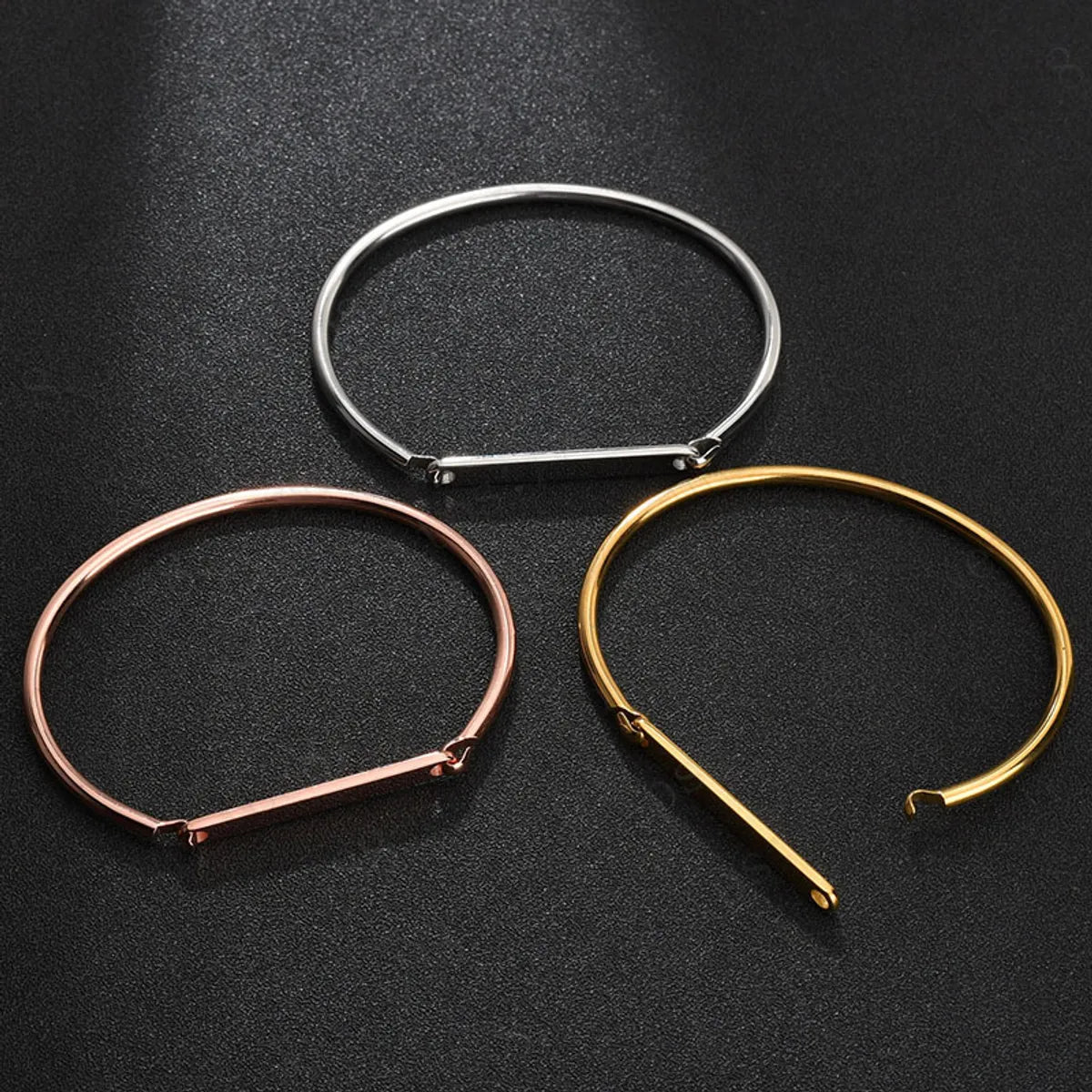 Simple Style Solid Color Stainless Steel Plating Gold Plated Bangle