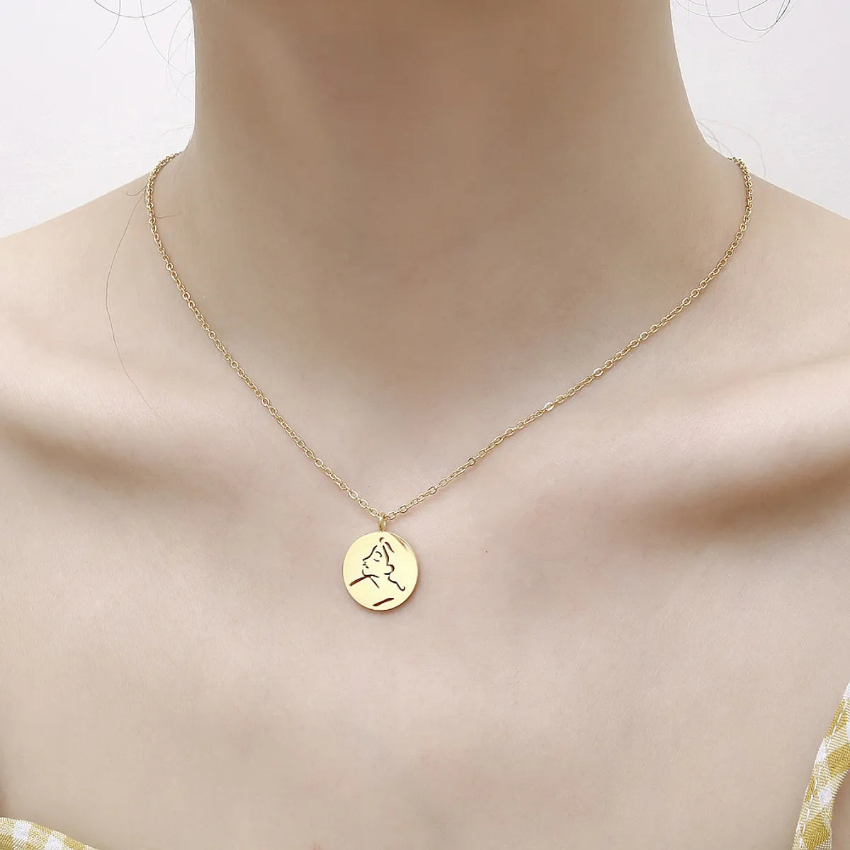 Simple Style Solid Color Stainless Steel Plating Gold Plated Pendant Necklace