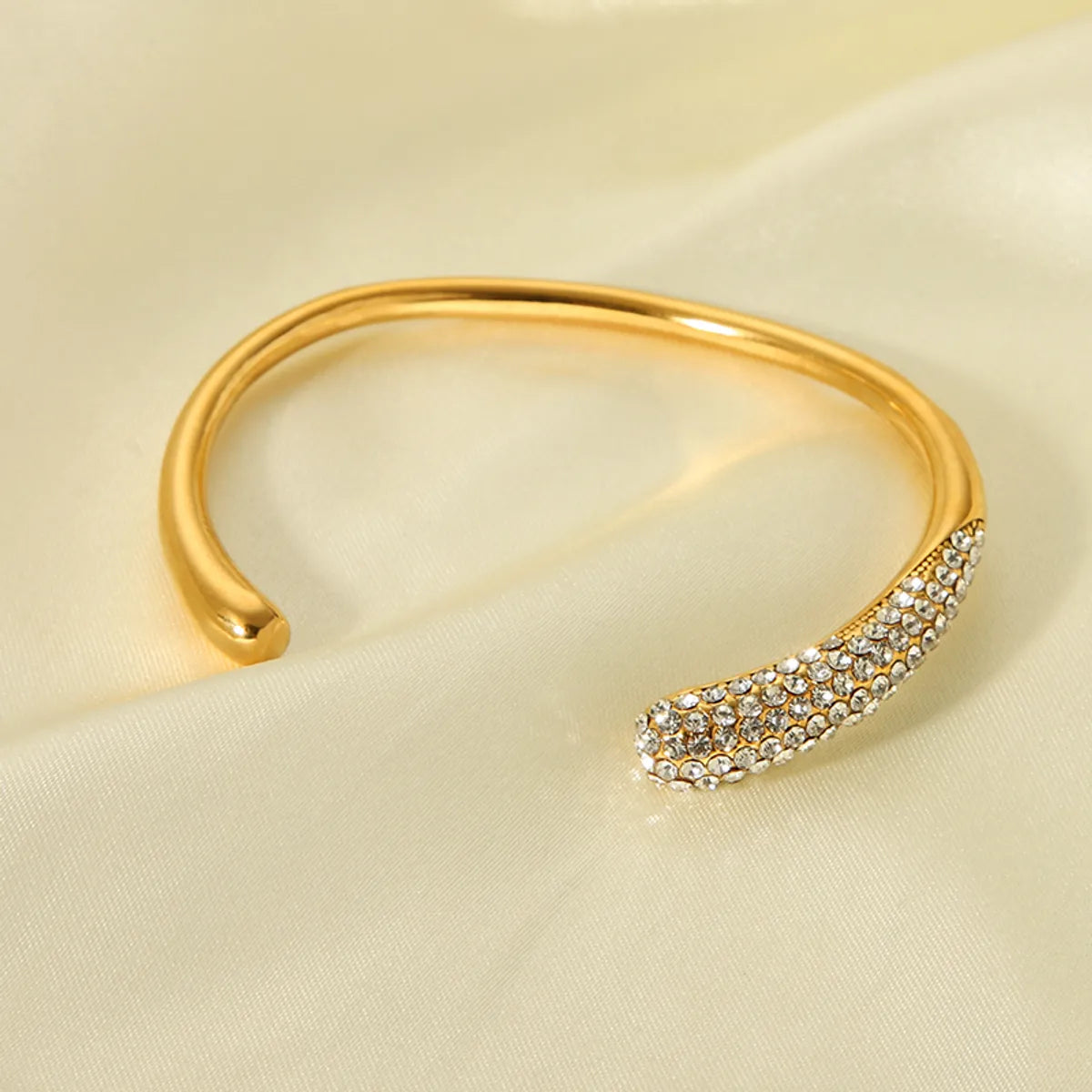 Simple Style Solid Color Stainless Steel Plating Inlay Rhinestones 18k Gold Plated Bangle