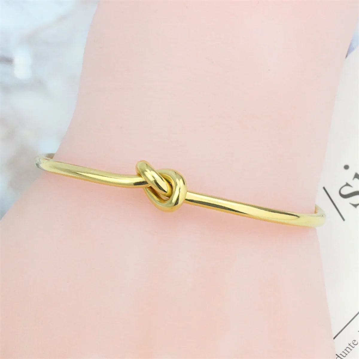 Simple Style Solid Color Stainless Steel Titanium Steel Polishing Plating Rose Gold Plated Gold Plated Bangle