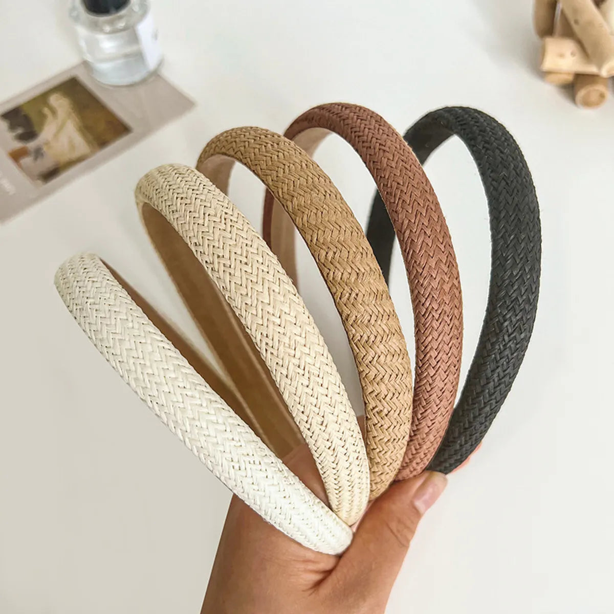 Women'S Simple Style Solid Color Straw Braid Hair Band