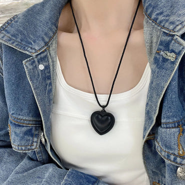 Simple Style Solid Color Streetwear Heart Shape Pu Leather Children Unisex Women's Pendant Necklace