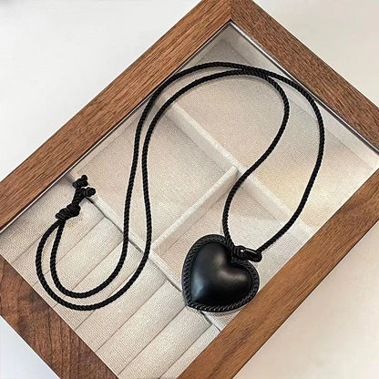 Simple Style Solid Color Streetwear Heart Shape Pu Leather Children Unisex Women's Pendant Necklace