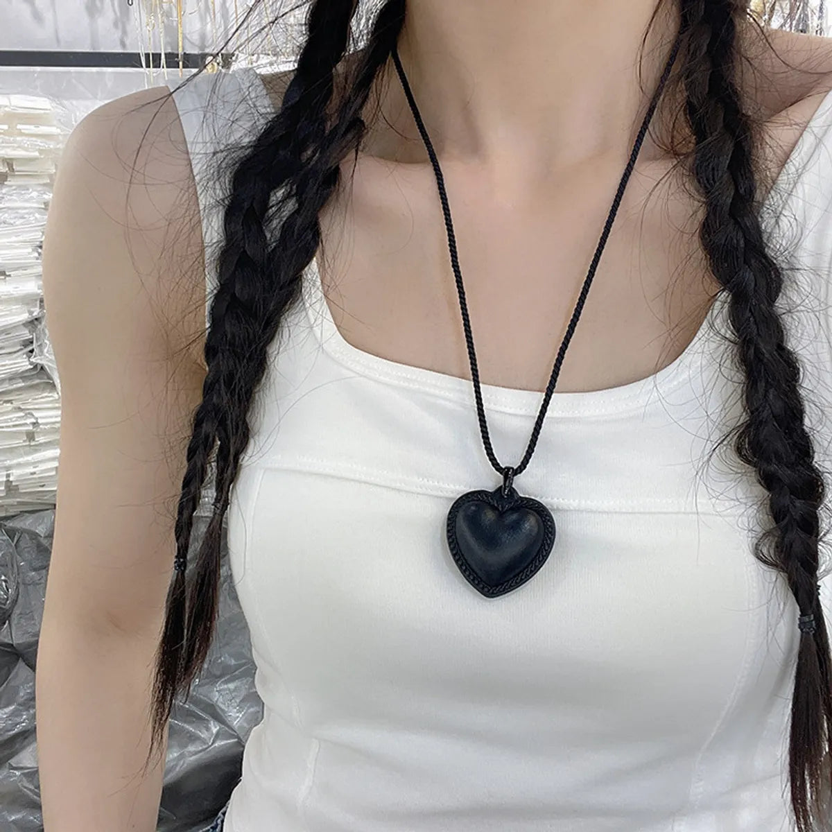 Simple Style Solid Color Streetwear Heart Shape Pu Leather Children Unisex Women's Pendant Necklace