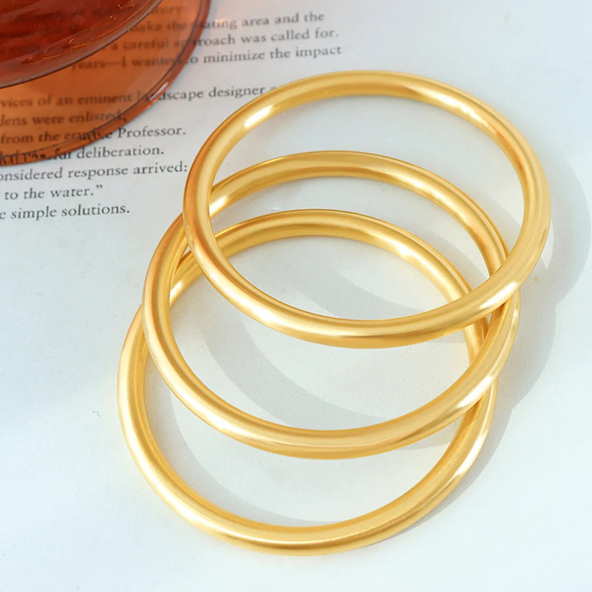 Simple Style Solid Color Titanium Steel Plating 18k Gold Plated Bangle