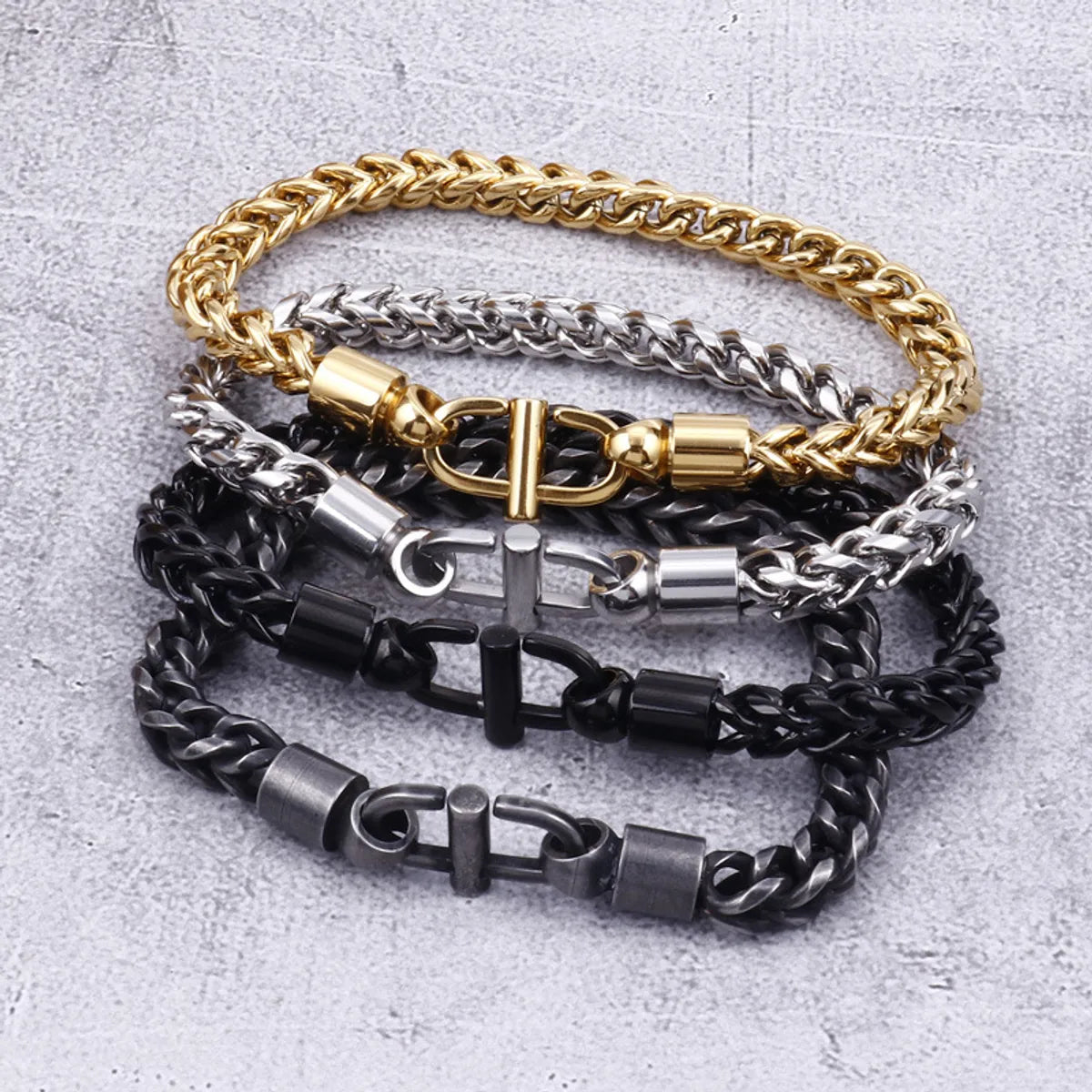 Simple Style Solid Color Titanium Steel Plating Chain 18K Gold Plated Men'S Bracelets