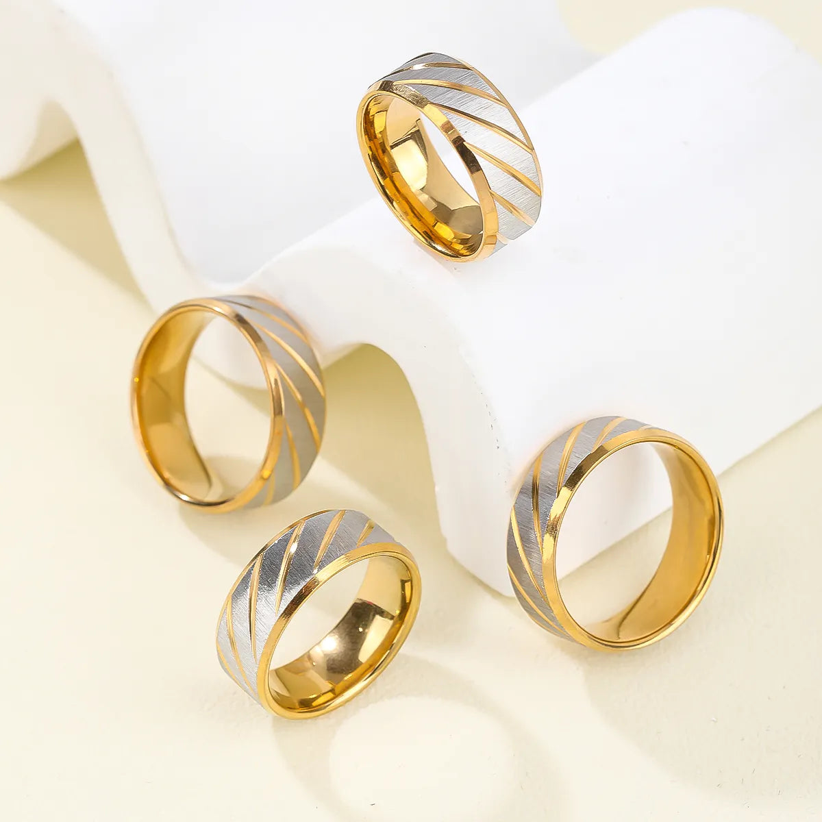 304 Stainless Steel 14K Gold Plated Simple Style Spiral Stripe Rings