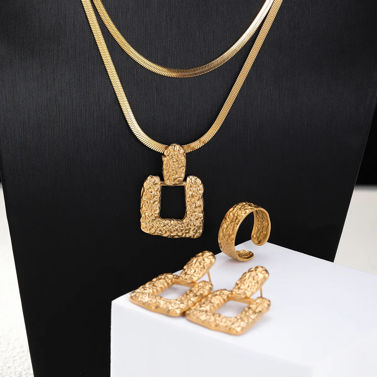 201 Stainless Steel 18K Gold Plated Simple Style Irregular Plating Square Jewelry Set