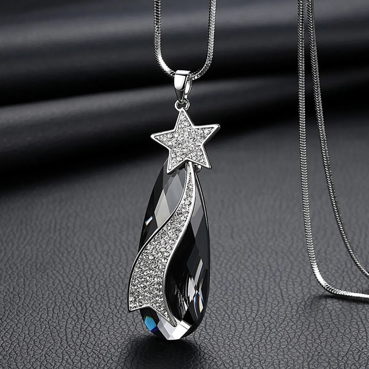 Simple Style Star Alloy Copper Inlay Rhinestones Women's Long Necklace