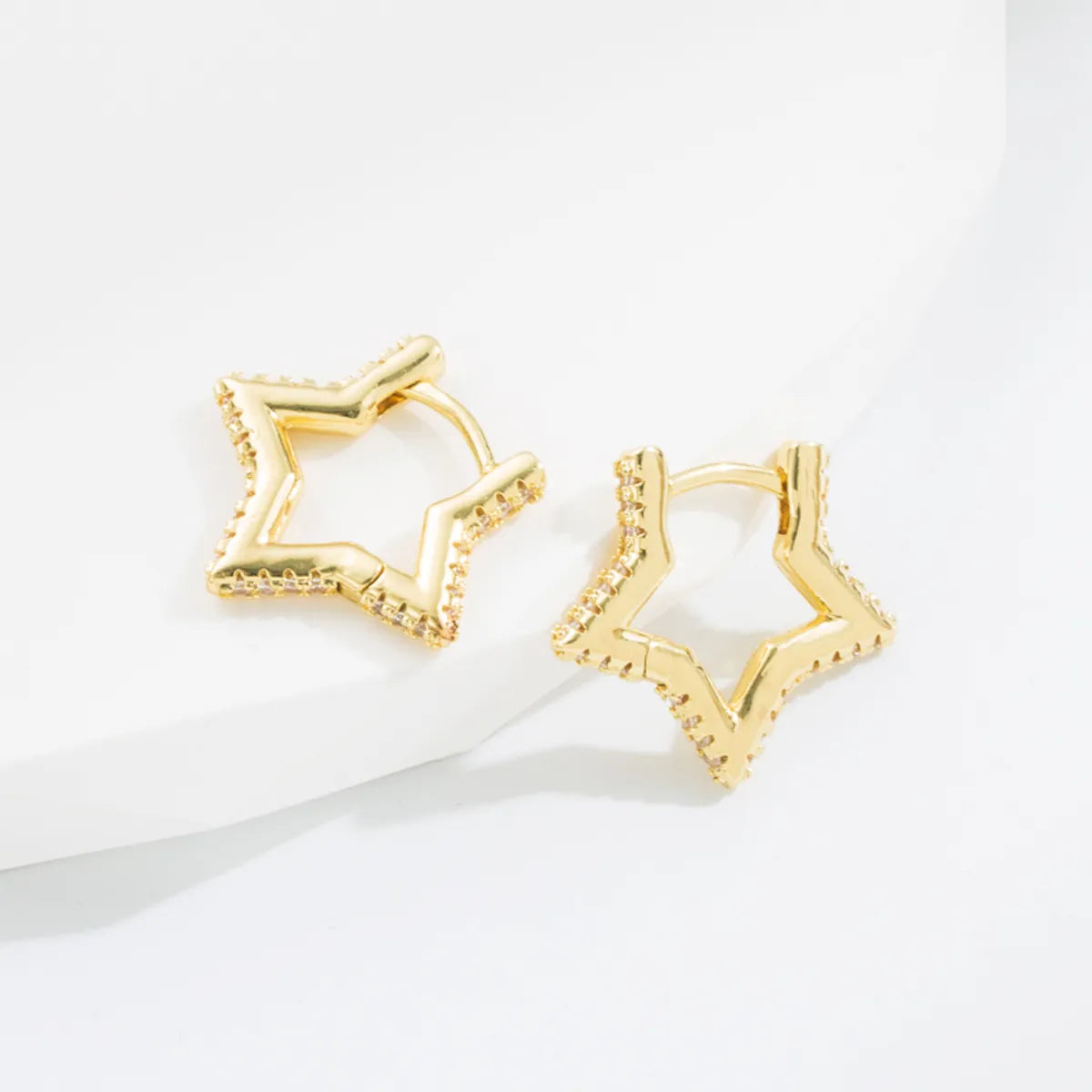 Simple Style Star Copper Gold Plated Zircon Hoop Earrings 1 Pair