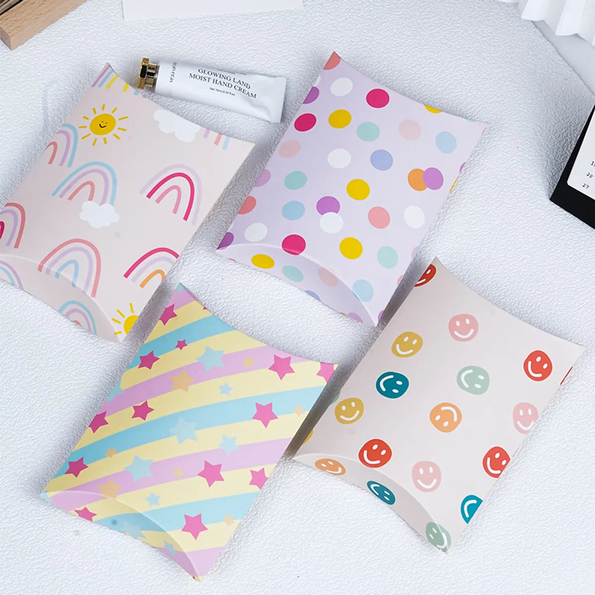 Simple Style Star Smile Face Paper Party Festival Gift Wrapping Supplies