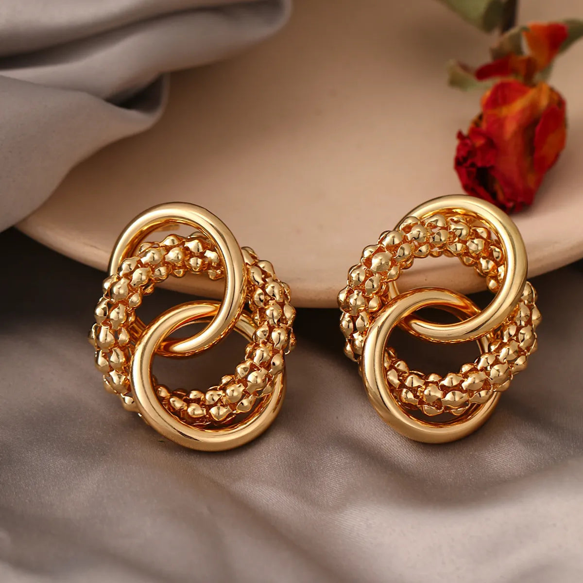 Simple Style Streetwear Round Alloy Plating Three-dimensional Gold Plated Silver Plated Women's Ear Studs