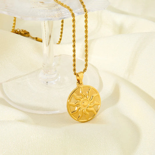 Simple Style Sun Stainless Steel Plating 18k Gold Plated Pendant Necklace