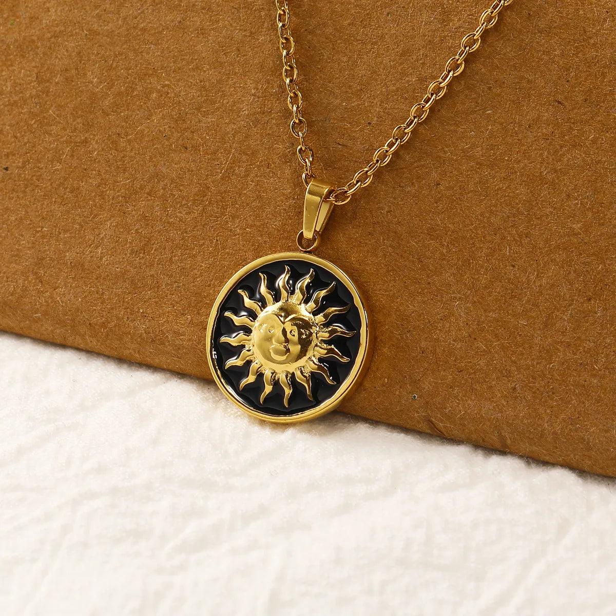 Simple Style Sun Titanium Steel Plating Gold Plated Pendant Necklace