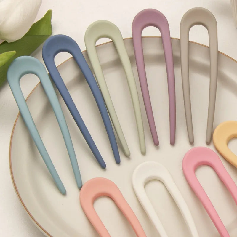 Simple Style U Shape Plastic Resin Hairpin 1 Piece