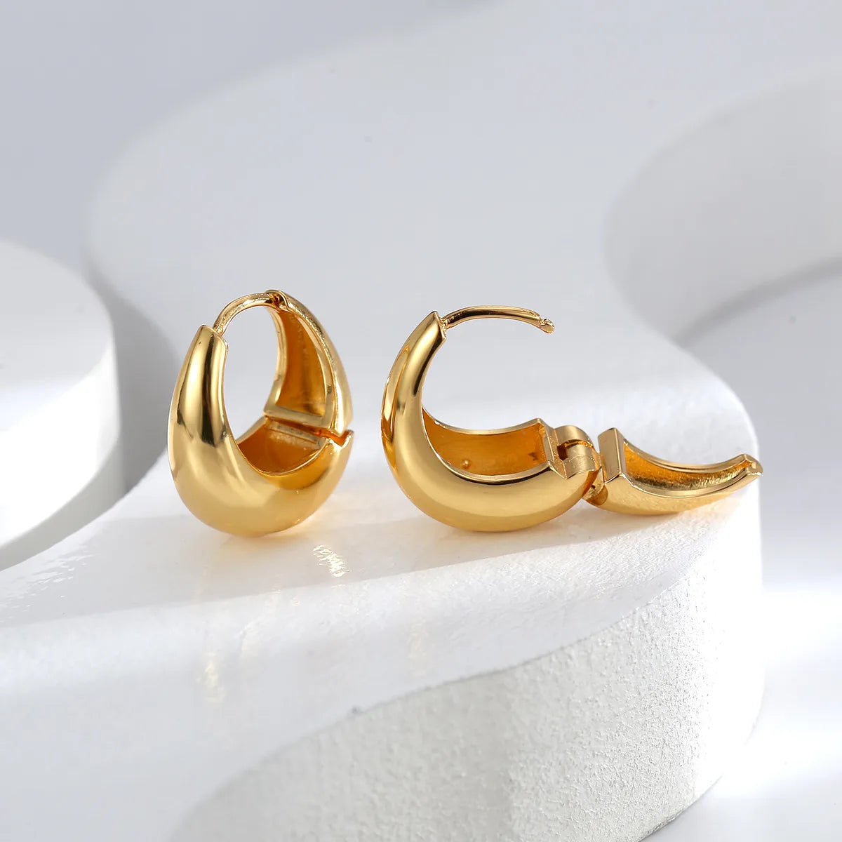 Simple Style Water Droplets Copper Plating Hoop Earrings 1 Pair