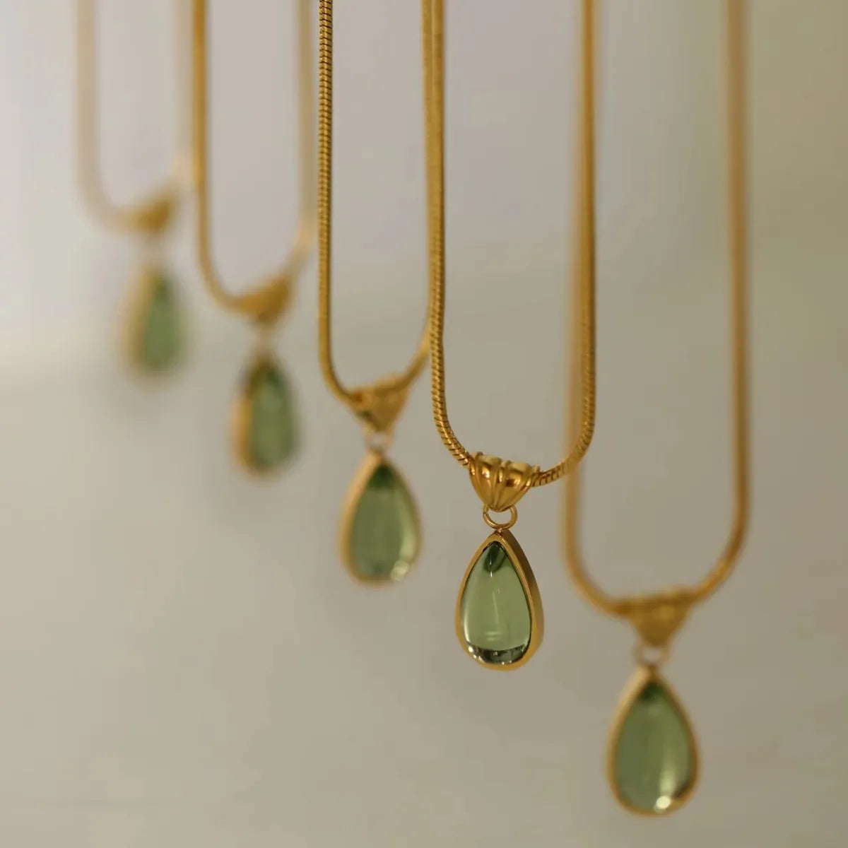 304 Stainless Steel 18K Gold Plated Simple Style Plating Water Droplets Stone Necklace