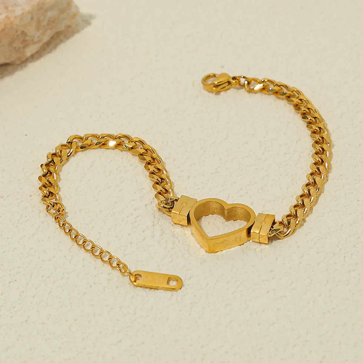 Simple Style Waves Heart Shape Titanium Steel Plating Gold Plated Bracelets