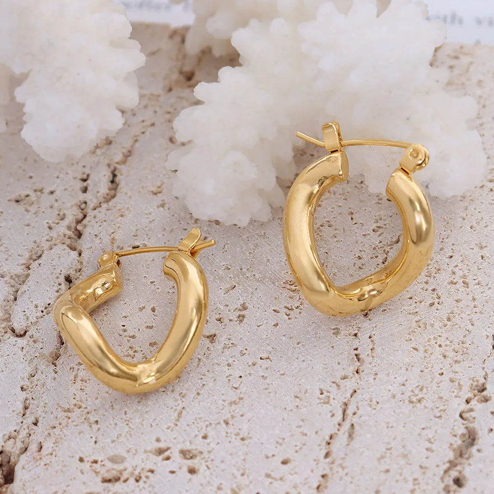 Simple Titanium Steel 18k Gold Heterosexual Irregular Earrings Wholesale