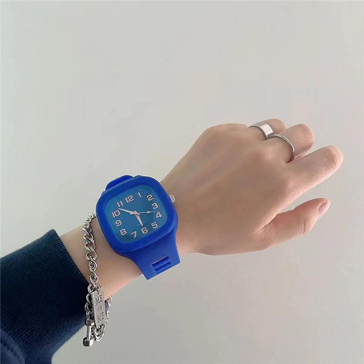 Sports Solid Color Quartz Women'S Watches